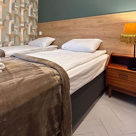 לודז' Apartamenty Piotrkowska 28 By Good Time מראה חיצוני תמונה